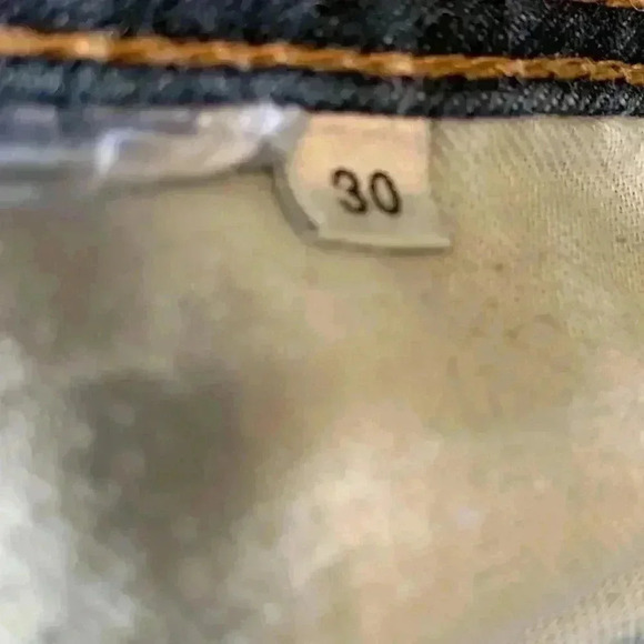 Guess Mid-Rise Bootcut,  30 by 32 - Picture 9 of 10